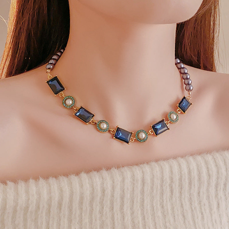 Necklace With Square-set Diamonds And Spliced Pearl Collarbone Chain